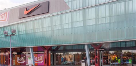 nike factory store muiden openingstijden